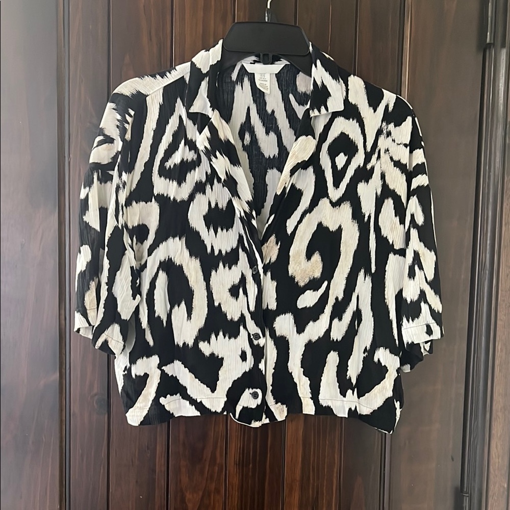 Stylish Black and White Women's Top
